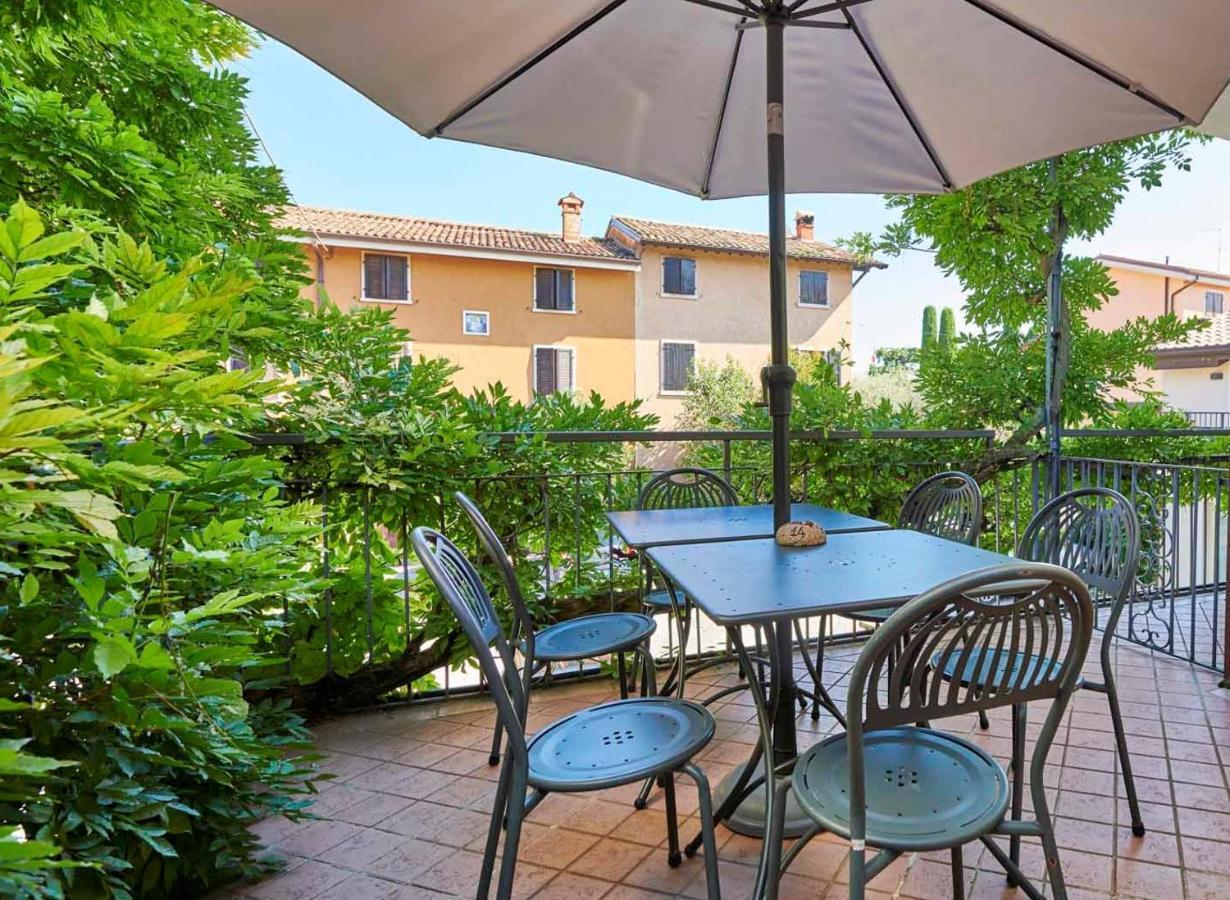 Al Glicine Apartments Lazise Exterior foto